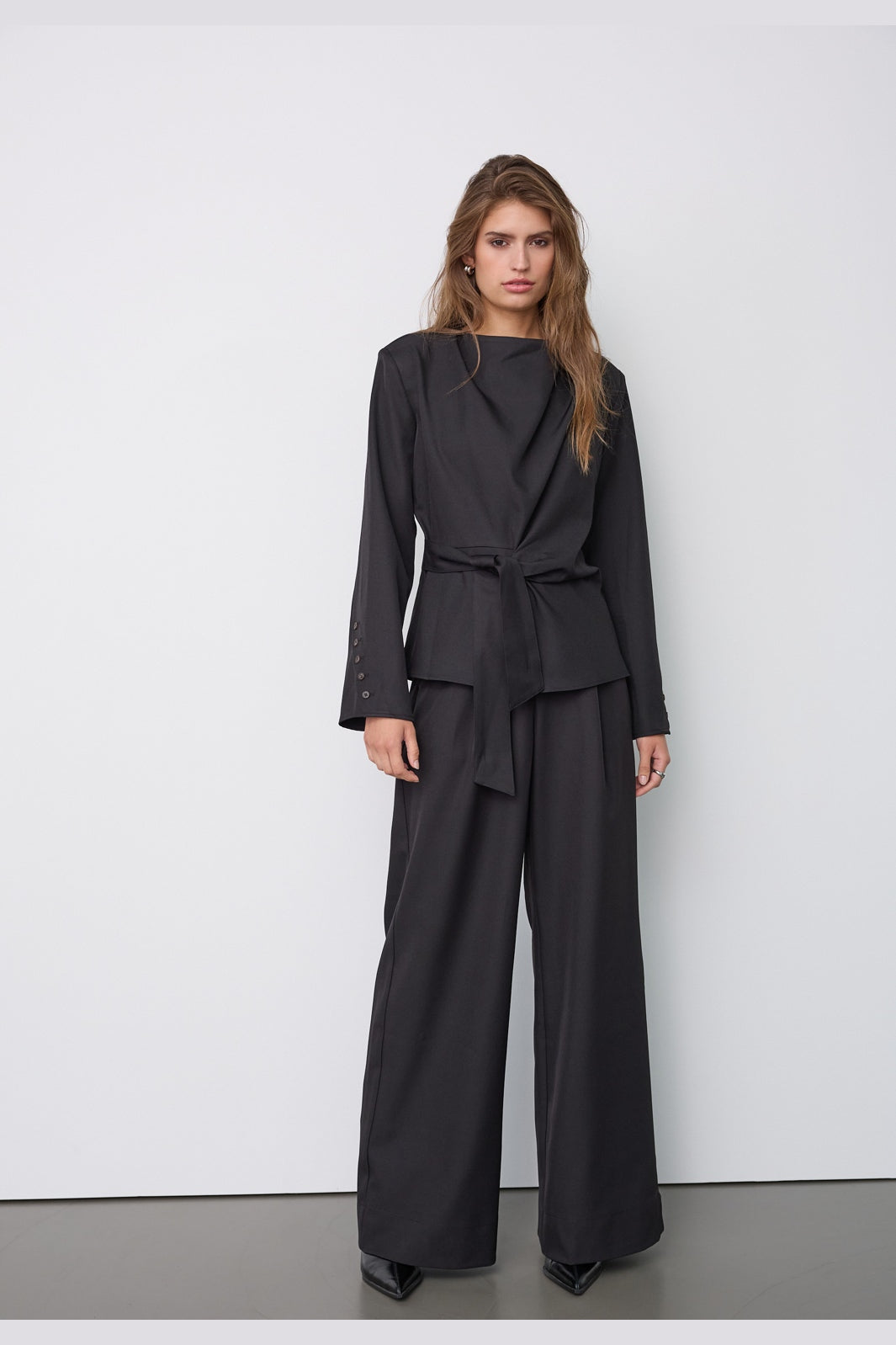 Co´Couture - Lunacc Pleat Tie Blouse 500514 - 65001 - Black