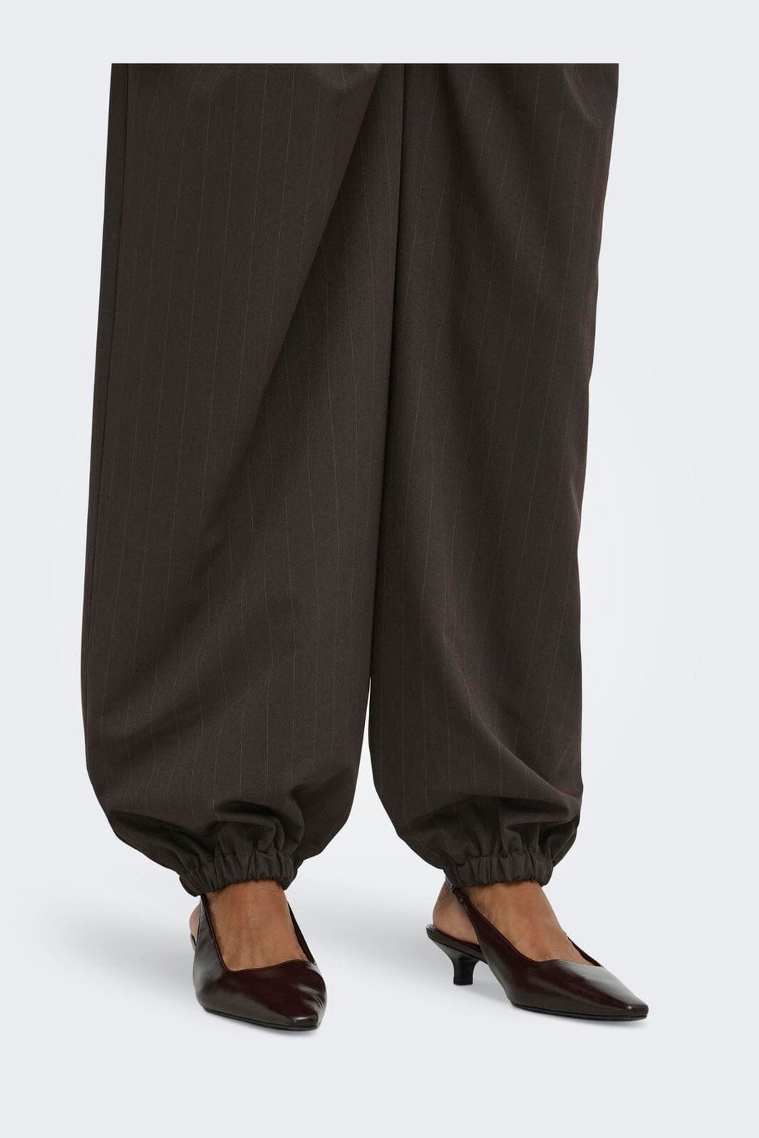 JDY - Jdymadeline Balloon Pant - 5151605 Chocolate Torte Tobacco Pin Stripe
