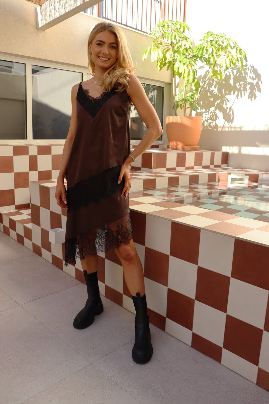 Liberte - Lola Asymteric Top 22375 - Choco Brown
