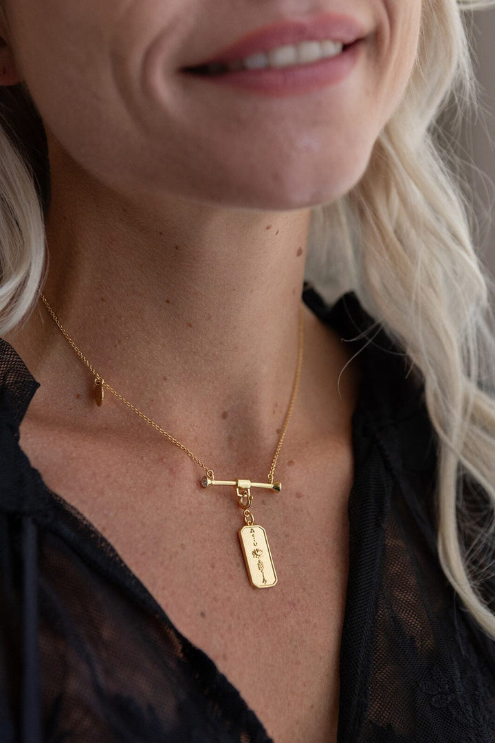 Molly&My Jewellery x Melanie Due - Unalome - Forgyldt Vedhæng 