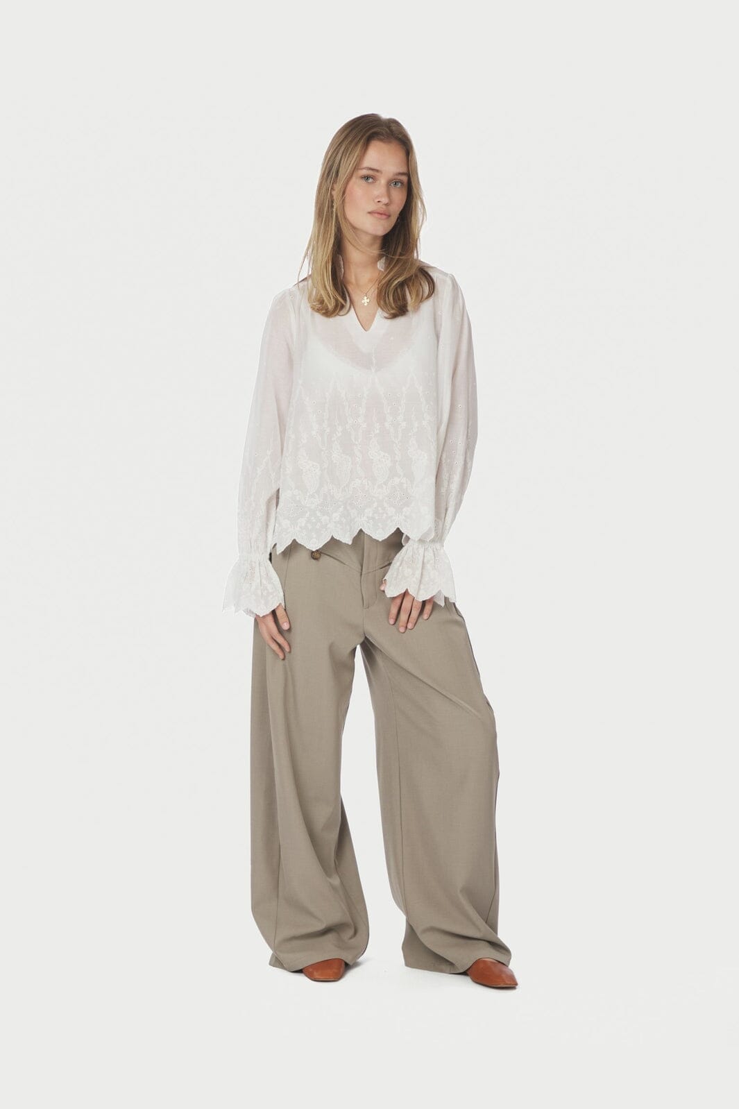 Neo Noir - Amara Delicate Emb Blouse 166708 - 120 - White