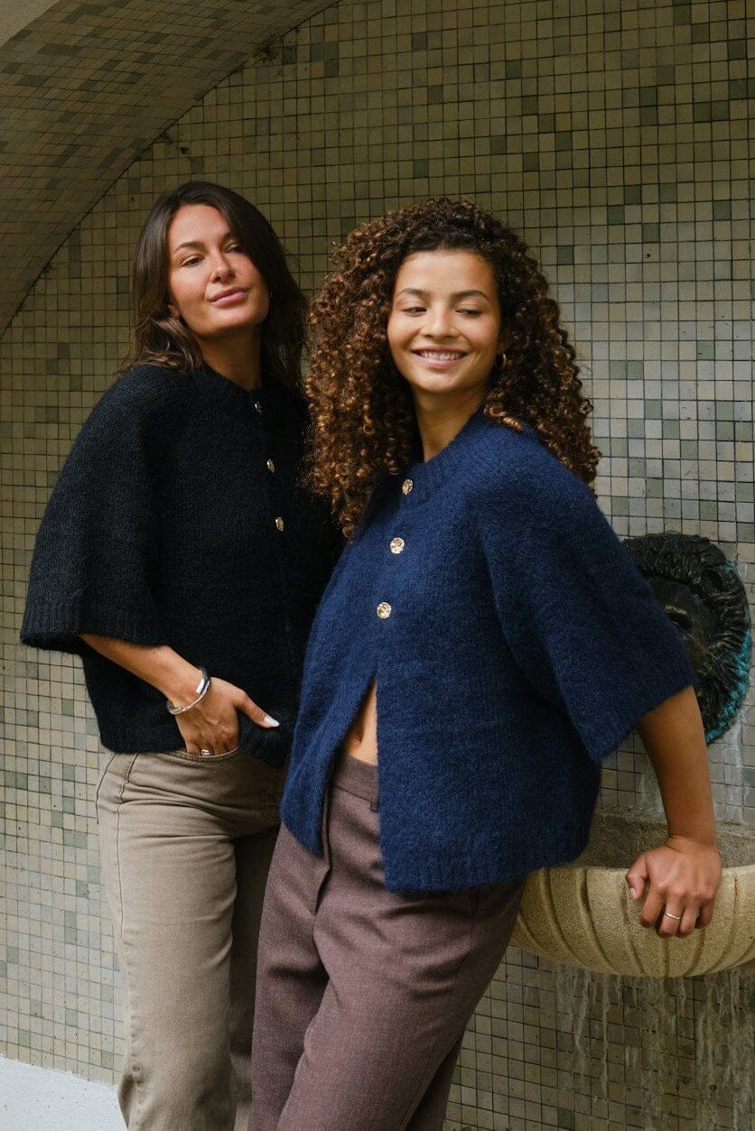 Neo Noir - Benuta Fluffy Knit Cardigan 165816 - 141 - Navy Cardigans 