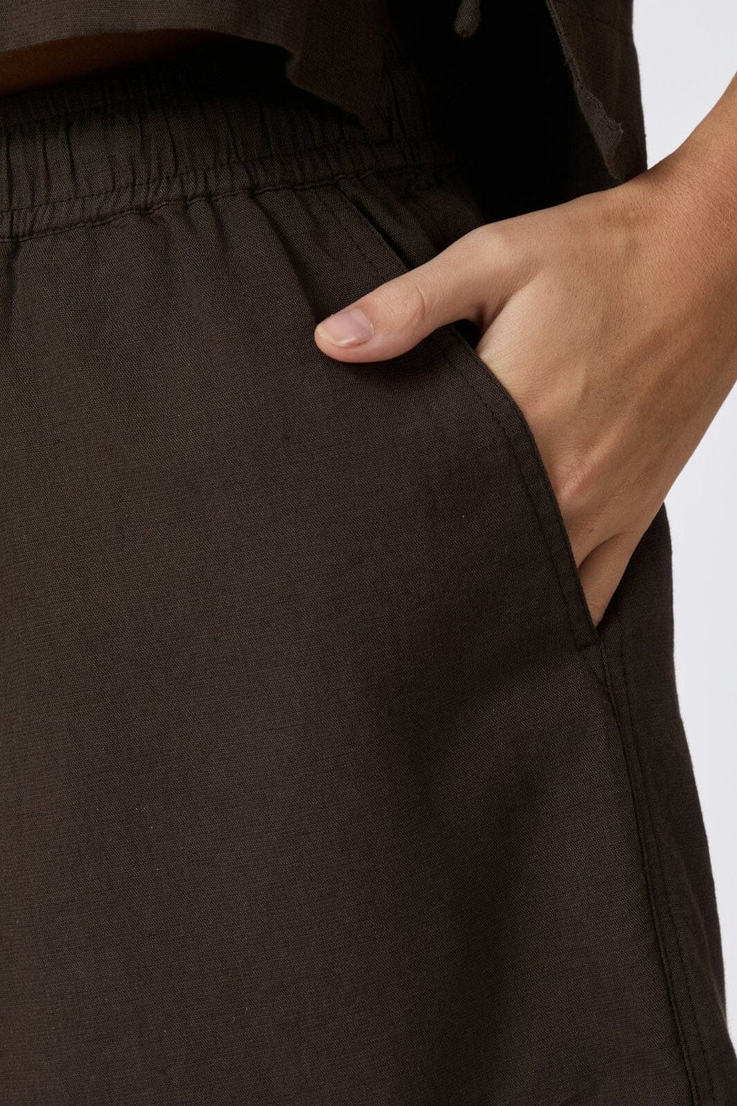 Neo Noir - Shala Linen Shorts 166102 - 676 - Dark Brown