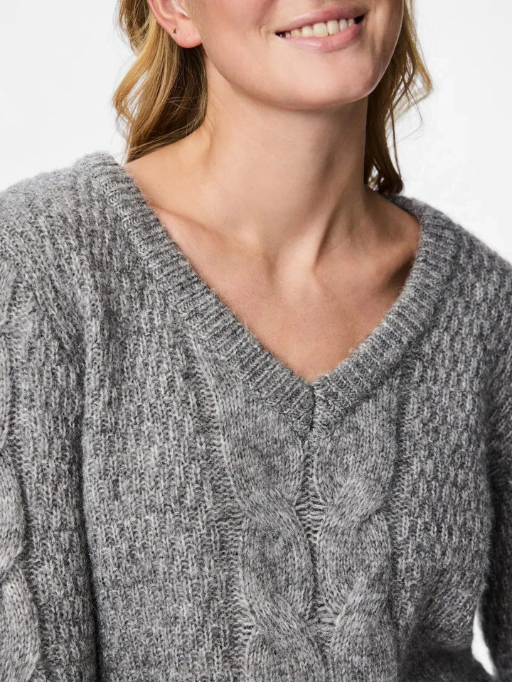 Pieces - Pcnina Ls V-Neck Knit - 4799696 Medium Grey Melange Strikbluser 