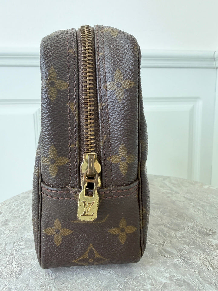 Preloved Vintageline X Molly&My - Louis Vuitton Toilettaske – Monogram Canvas - Monogram Canvas Toilettasker 
