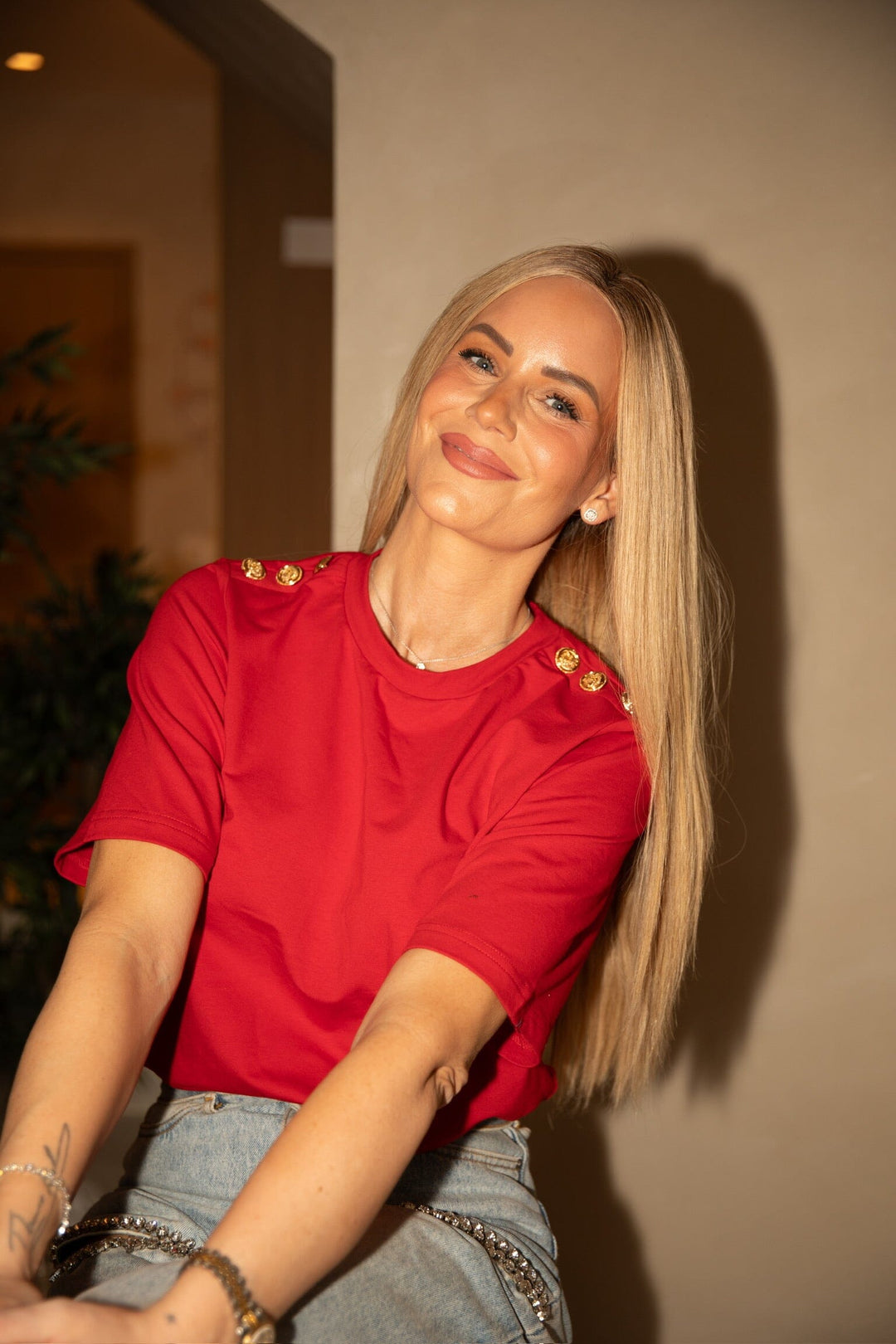 Valentin Studio - Gold Button Casual T-Shirt 162366 - 160 - Red T-shirts 